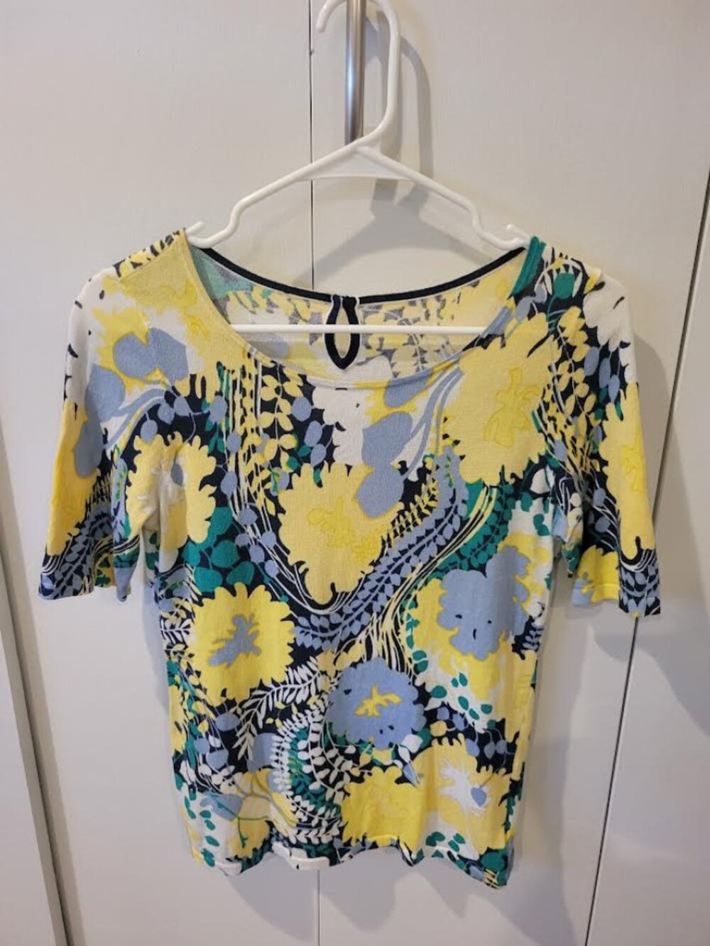 Talbots colorful top, size XS